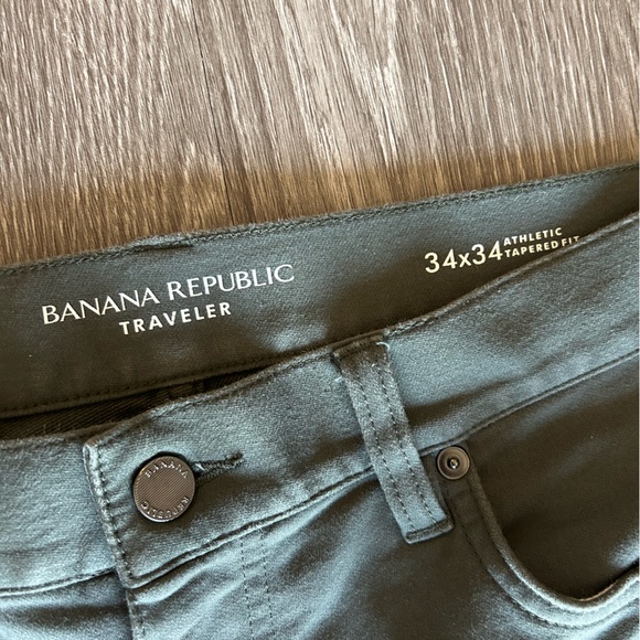 Banana Republic Traveler Pants - Picture 2 of 3
